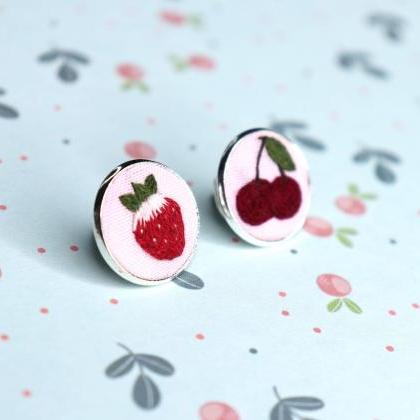 Miniature Embroidery Pin Strawberry Brooch..