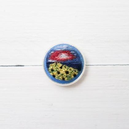 Miniature embroidery pin Sunflower ..