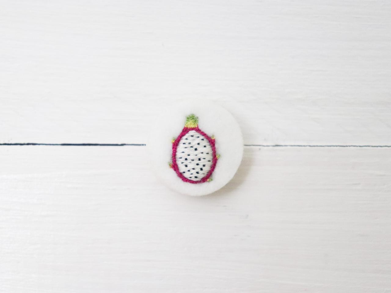 Miniature Embroidery Pin Dragon Fruit Brooch Dragon Fruit Pin Embroidery Pin Hand Embroidery Embroidered Pin Pitaya Felt Brooch Pitaya Pin