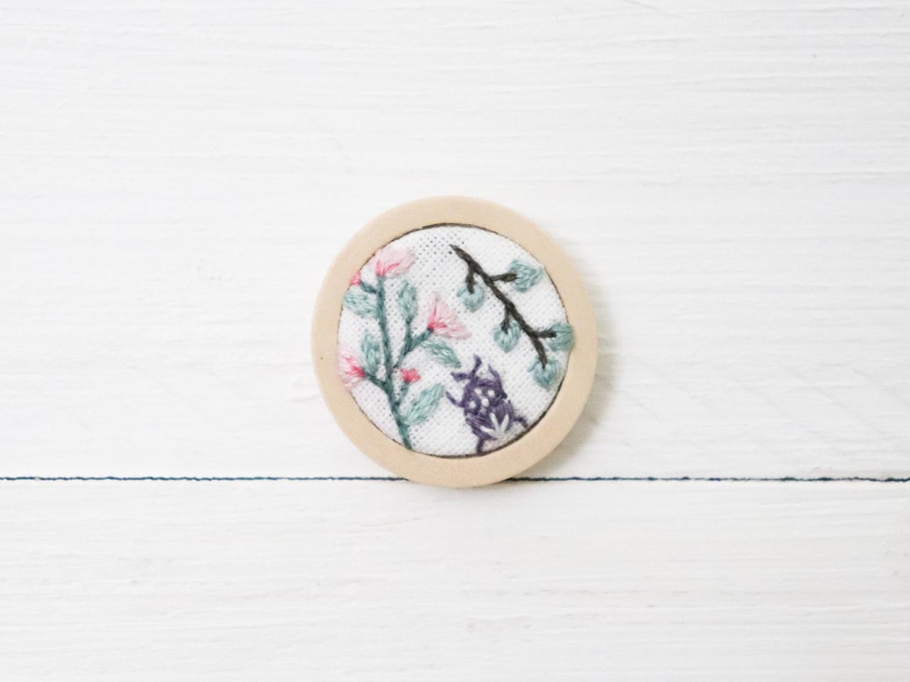 Miniature Embroidery Pin Floral Brooch Floral Pin Embroidery Brooch Hand Embroidery Embroidered Pin Embroidered Brooch Flower Pin