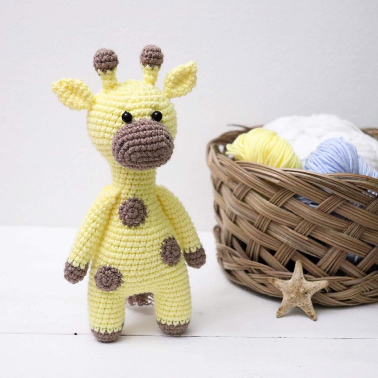 Amigurumi giraffe Crochet giraffe Plush giraffe Stuffed giraffe toy Crochet animal Baby soft toy Newborn baby gift Baby shower gift